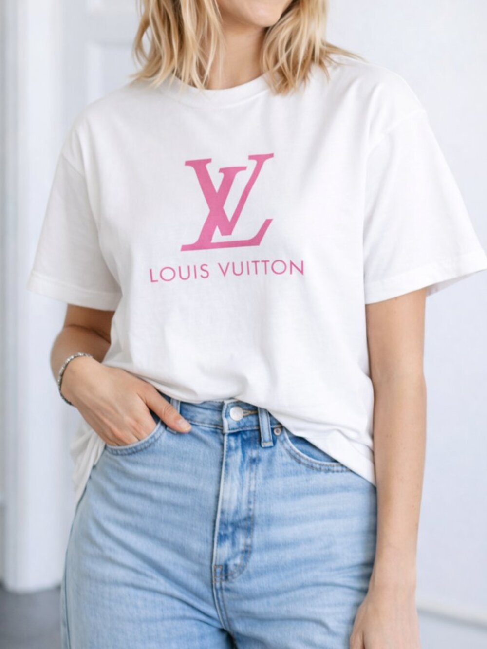 Chic Minimalist T Shirt Women Luxury Casual Tee Soft Cotton Basic Stylish Tee